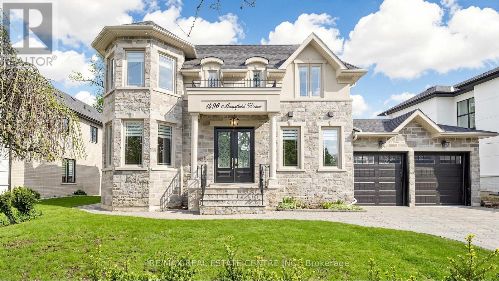 1496 Mansfield Drive, Oakville (Cp College Park), Ontario  L6H 1K4 - Photo 2 - W13156780