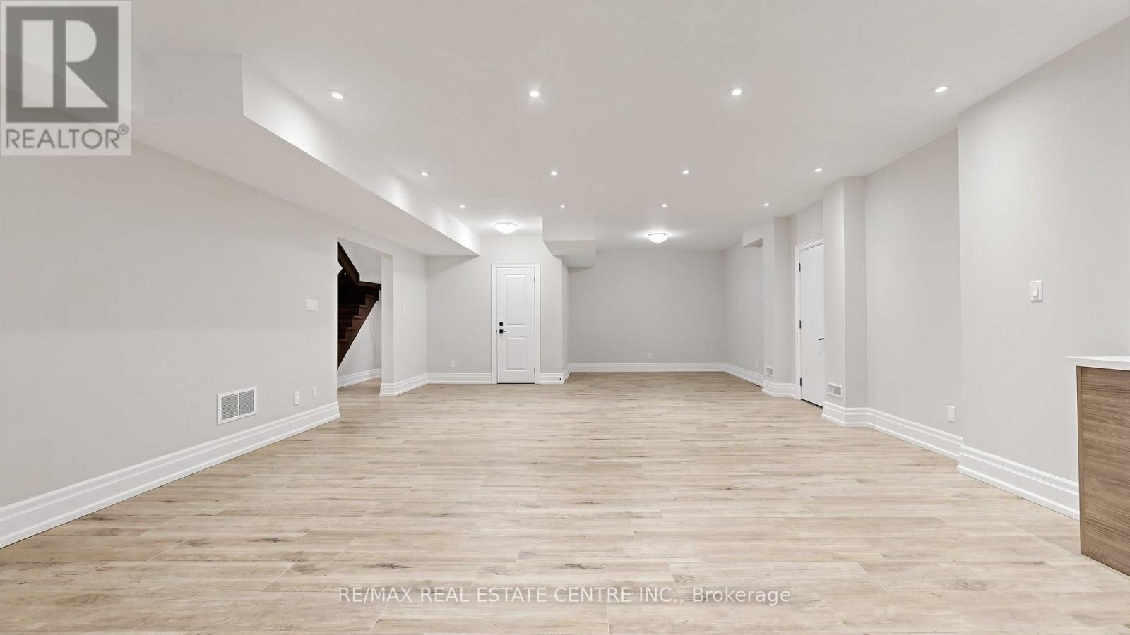 1496 Mansfield Drive, Oakville (Cp College Park), Ontario  L6H 1K4 - Photo 45 - W13156780