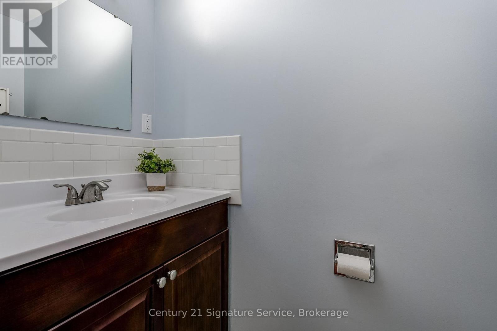 54 - 1951 Rathburn Road E, Mississauga, Ontario L4W 2N9 - Photo 18 - W13156808