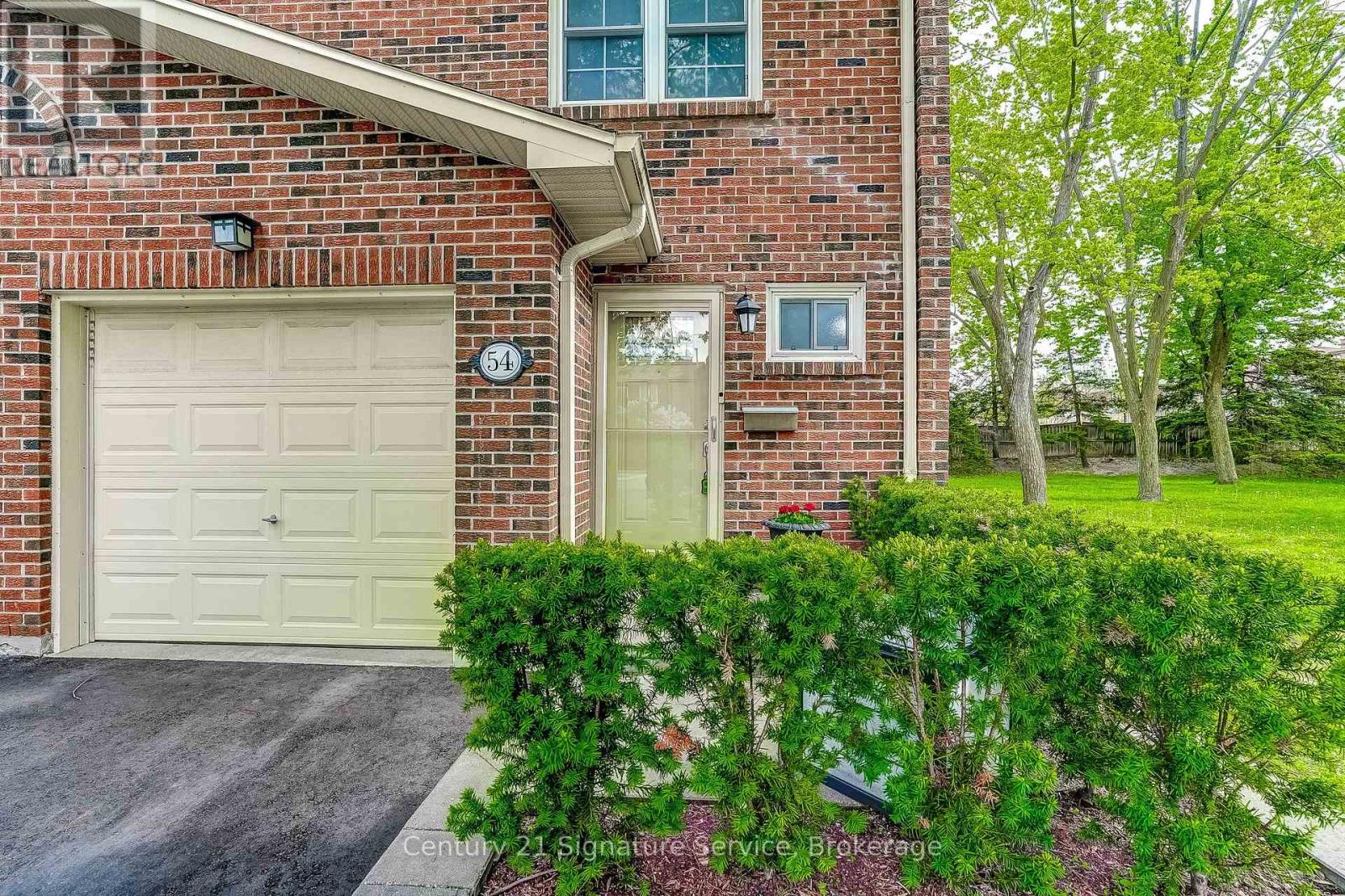 54 - 1951 Rathburn Road E, Mississauga, Ontario L4W 2N9 - Photo 2 - W13156808