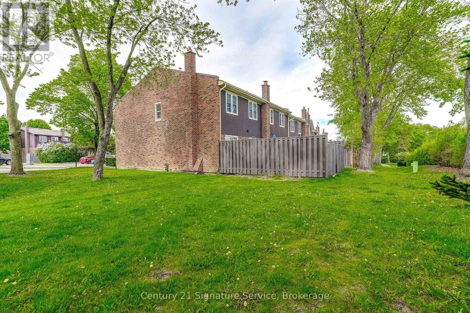 54 - 1951 Rathburn Road E, Mississauga, Ontario L4W 2N9 - Photo 38 - W13156808