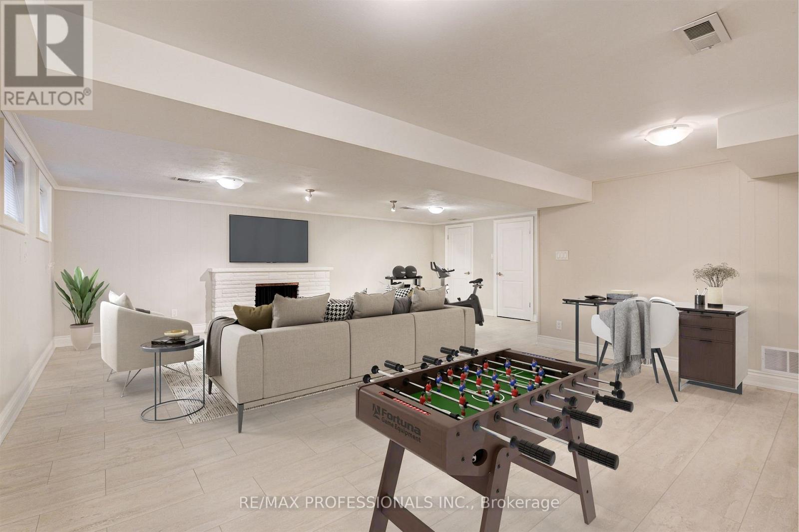 64 Ravensbourne Crescent, Toronto, Ontario  M9A 2A8 - Photo 19 - W13156868