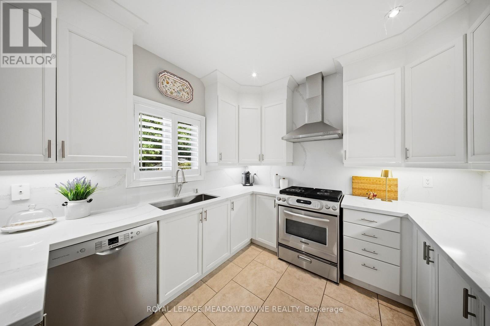 5 Filton Road, Caledon, Ontario  L7C 1R5 - Photo 13 - W13156882
