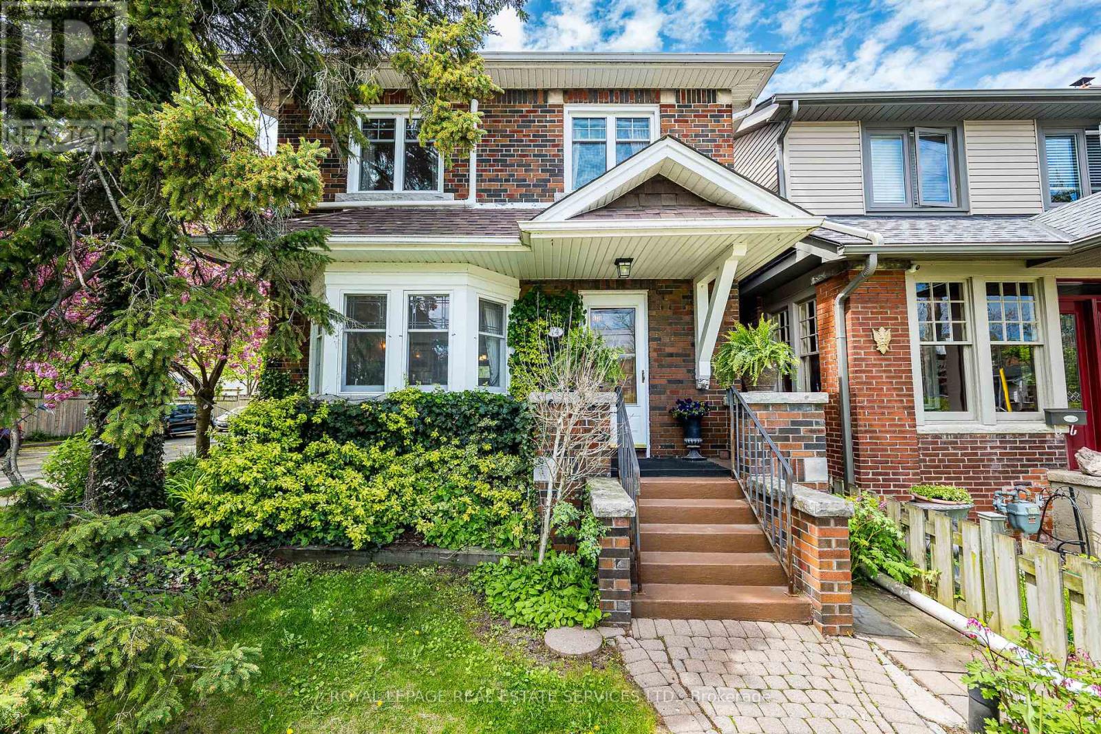74 SIXTH STREET, Toronto, Ontario