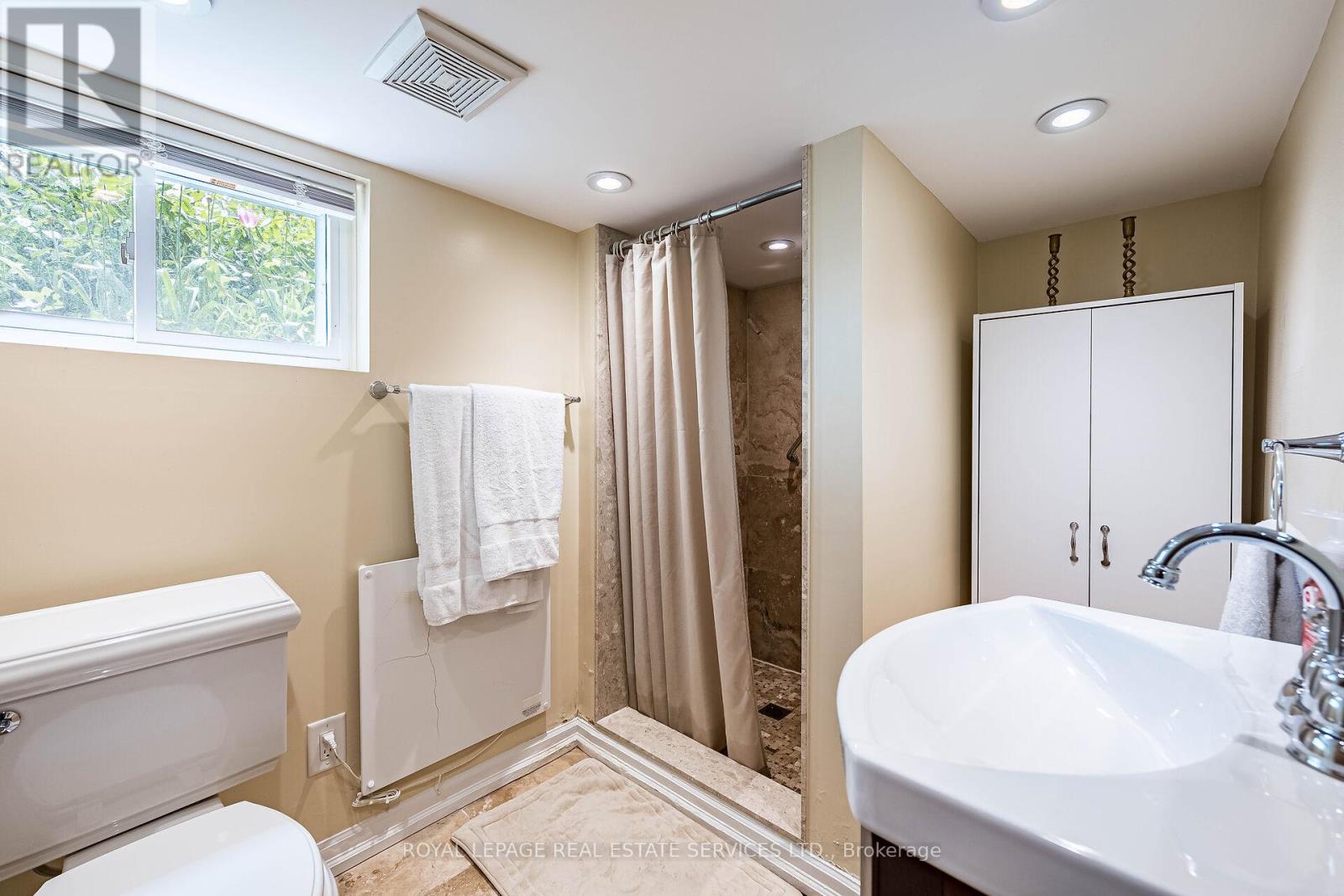 74 Sixth Street, Toronto, Ontario  M8V 3A3 - Photo 30 - W13156886