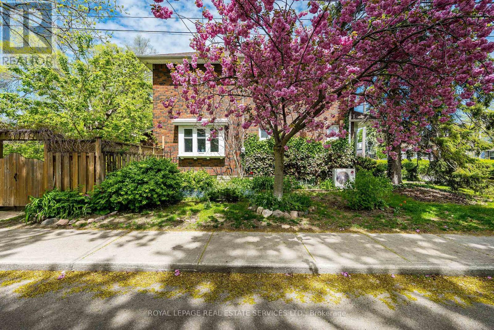 74 Sixth Street, Toronto, Ontario  M8V 3A3 - Photo 39 - W13156886
