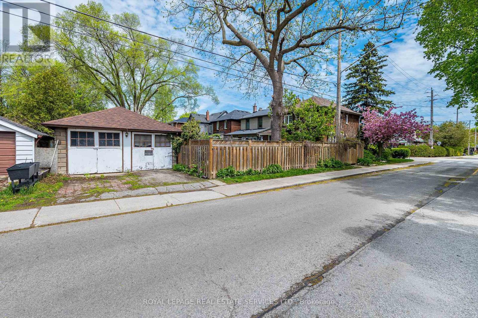 74 Sixth Street, Toronto, Ontario  M8V 3A3 - Photo 40 - W13156886