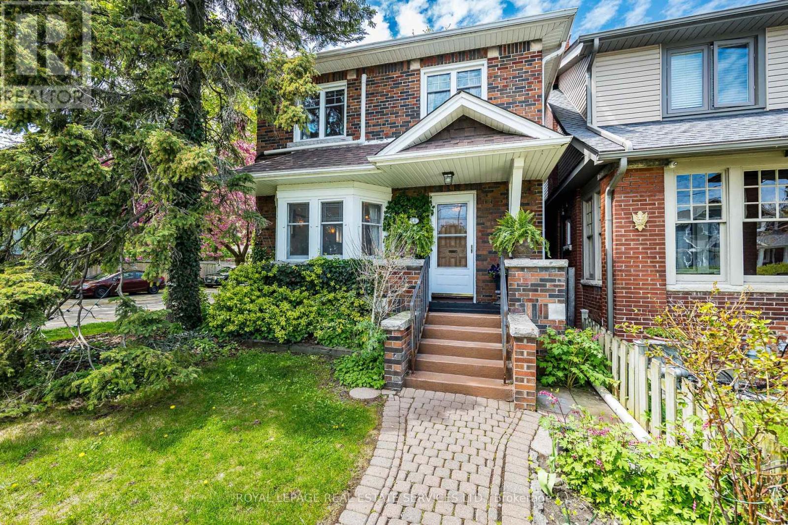 74 Sixth Street, Toronto, Ontario  M8V 3A3 - Photo 5 - W13156886