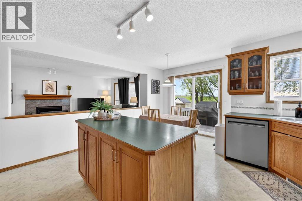 112 Hidden Ranch Crescent NW, Calgary, Alberta  T3A 5W3 - Photo 15 - A2313071