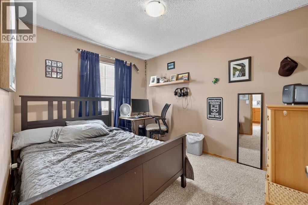 112 Hidden Ranch Crescent NW, Calgary, Alberta  T3A 5W3 - Photo 30 - A2313071