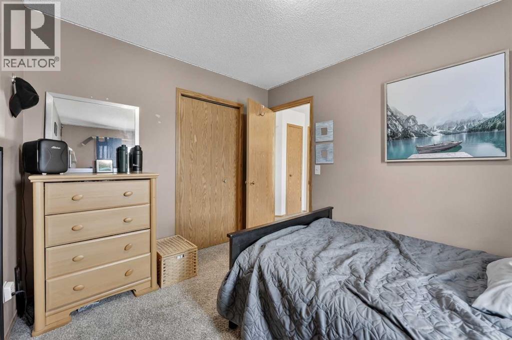 112 Hidden Ranch Crescent NW, Calgary, Alberta  T3A 5W3 - Photo 31 - A2313071