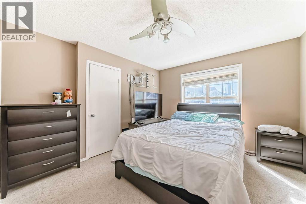 80 Elgin Gardens SE, Calgary, Alberta  T2Z 4T4 - Photo 2 - A2312982