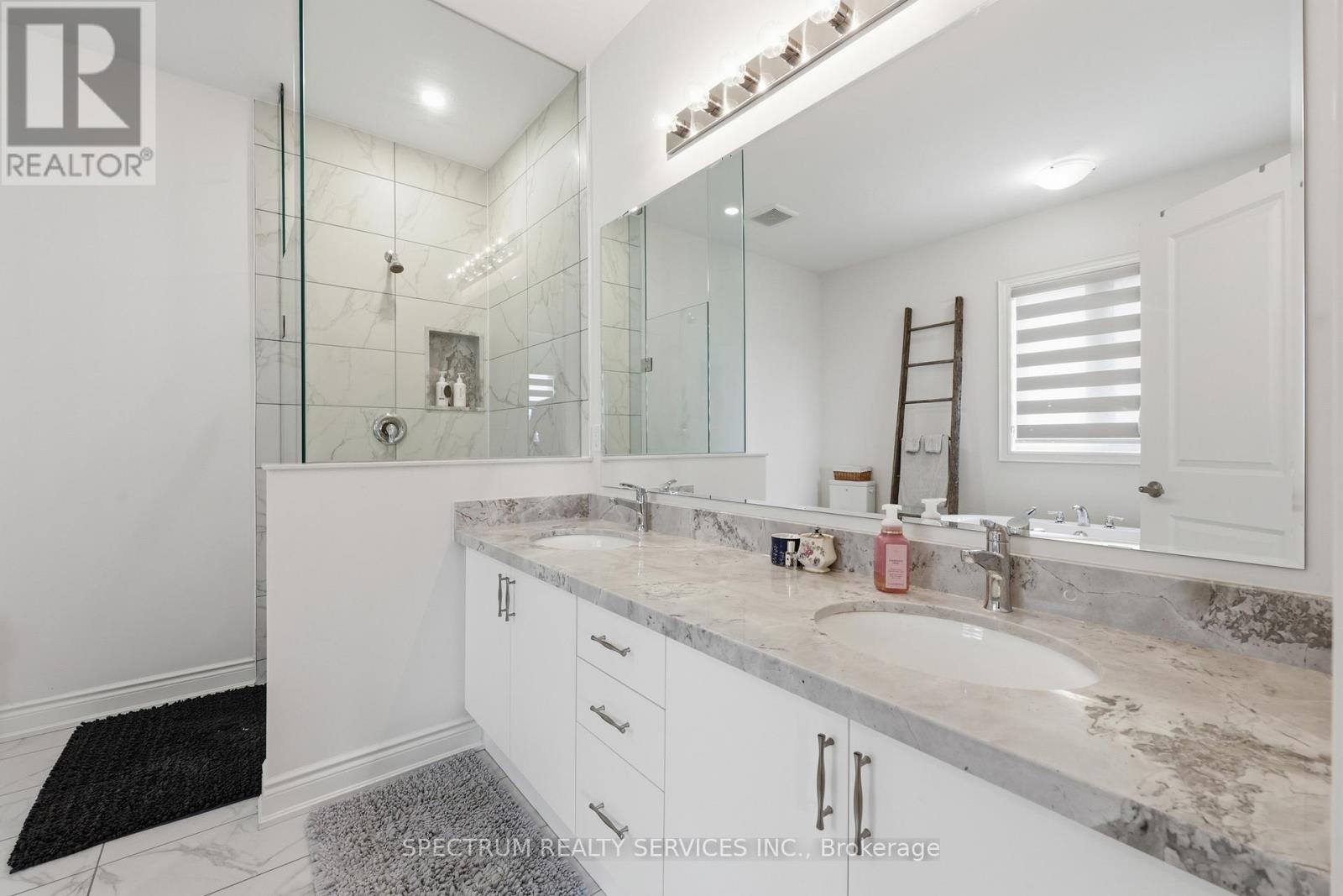 16 Trailbank Gardens, Hamilton, Ontario  L8B 1Y5 - Photo 32 - X13156586