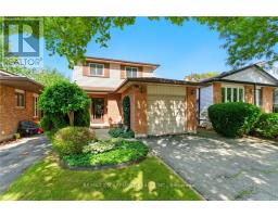 39 MEGNA COURT, Hamilton, Ontario