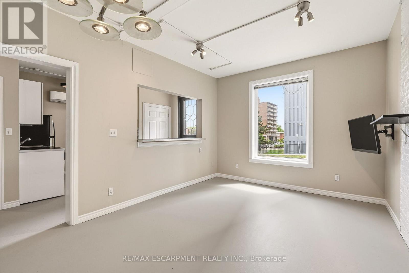 192 Catharine Street, Hamilton, Ontario L8N 2K3 - Photo 7 - X13156726