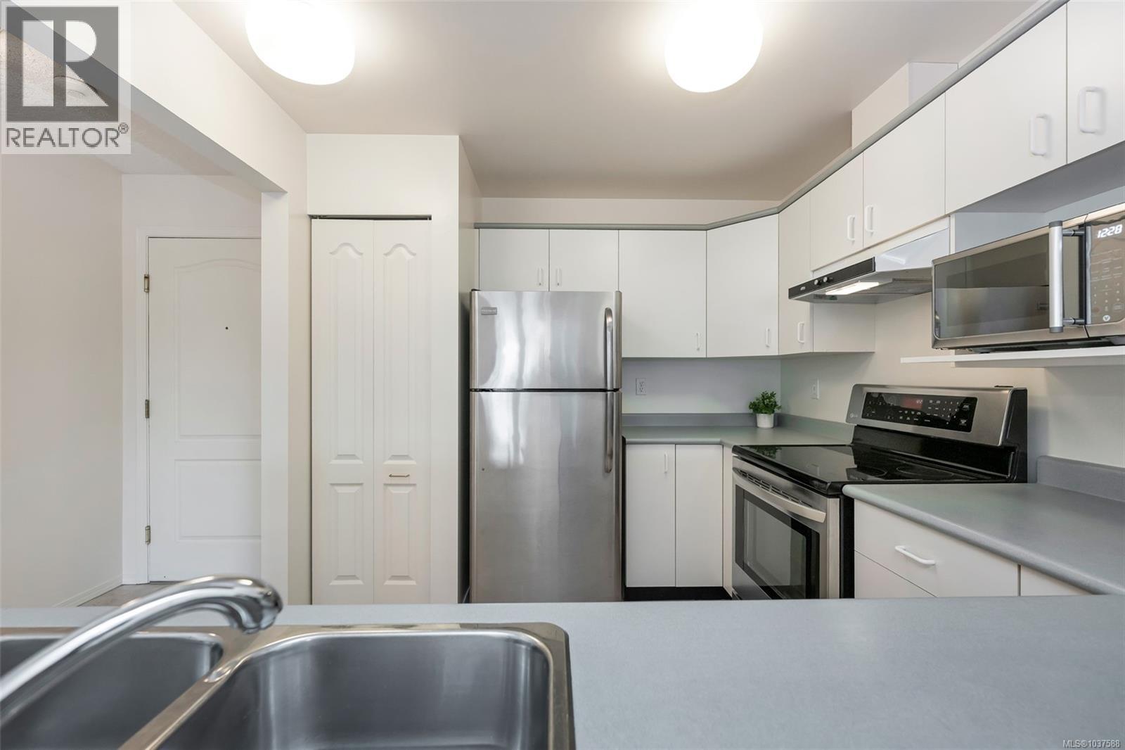 204 9710 Second St, Sidney, British Columbia  V8L 3C4 - Photo 13 - 1037588