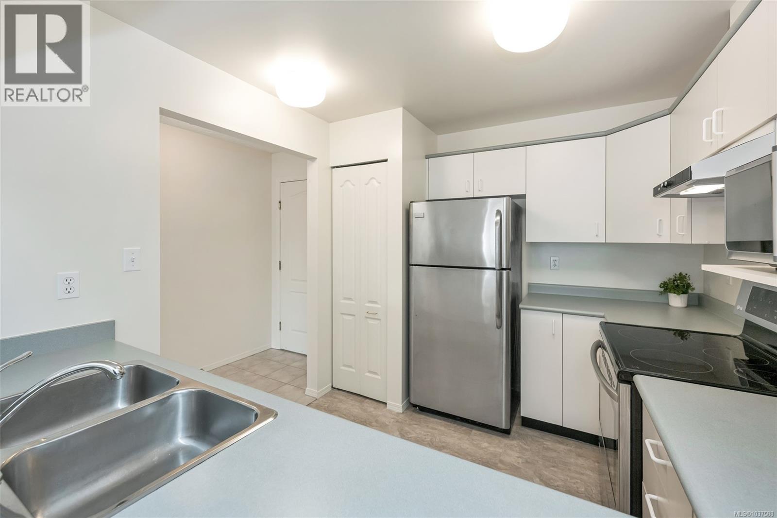 204 9710 Second St, Sidney, British Columbia  V8L 3C4 - Photo 15 - 1037588