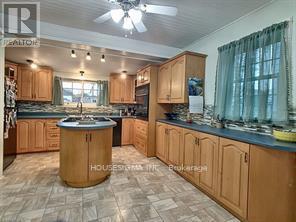 94 Alma Street, Port Colborne, Ontario  L3K 1G3 - Photo 2 - X13156848