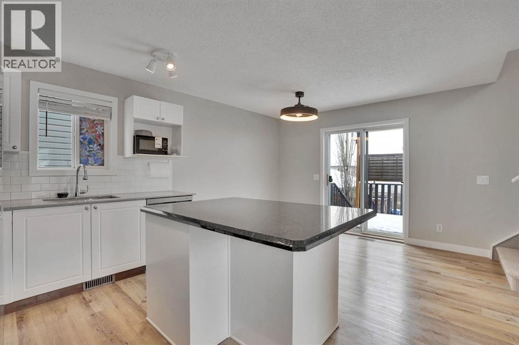255 Citadel Acres Close NW, Calgary, Alberta  T3G 5A7 - Photo 11 - A2301801