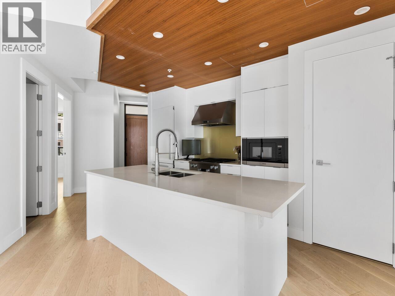 405 6687 Nelson Avenue, West Vancouver, British Columbia  V7W 2B2 - Photo 4 - R3126317