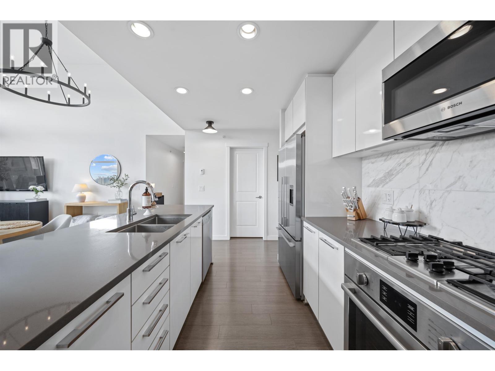 502 3263 Pierview Crescent, Vancouver, British Columbia  V5S 0C3 - Photo 11 - R3126345
