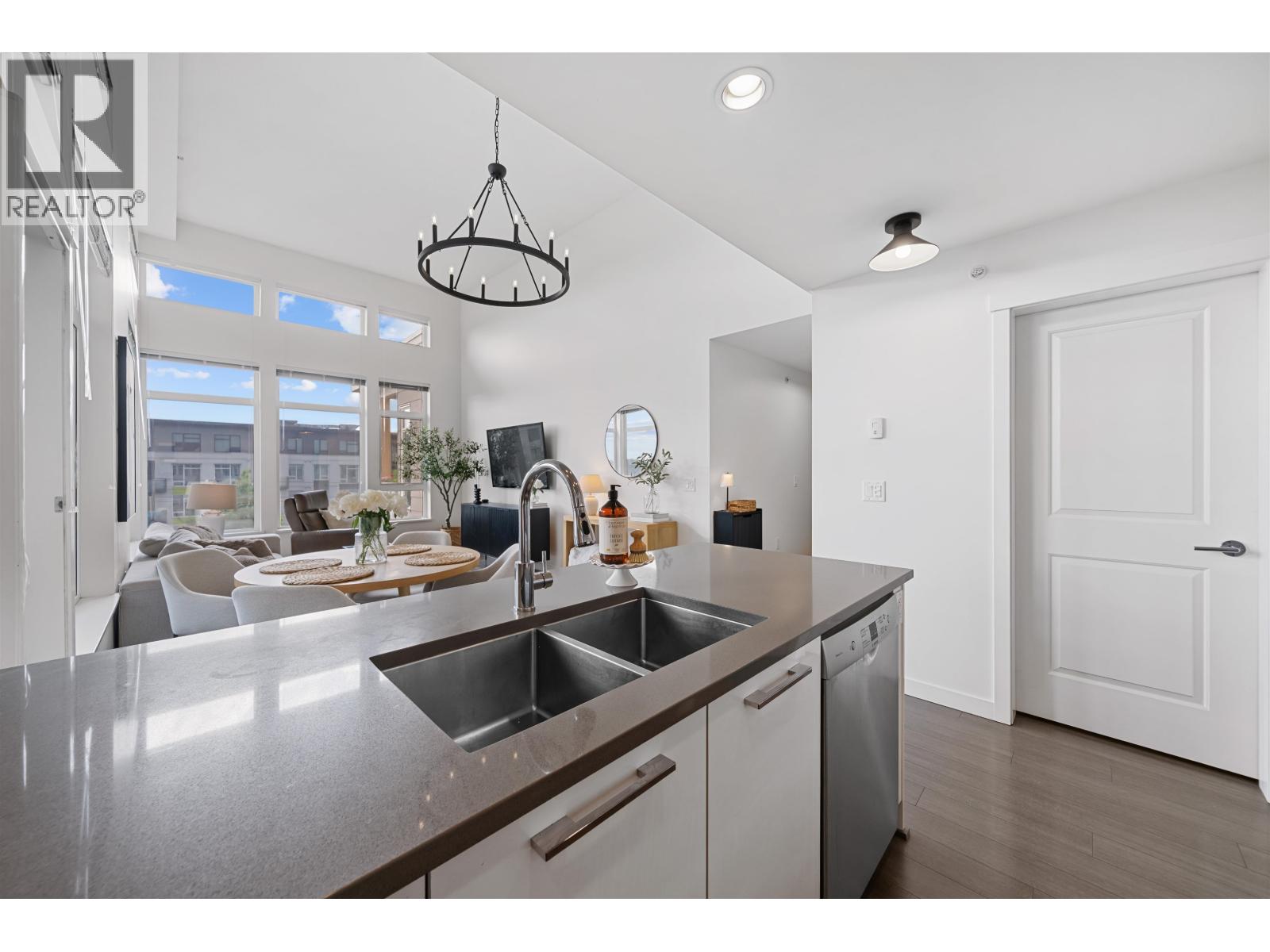 502 3263 Pierview Crescent, Vancouver, British Columbia  V5S 0C3 - Photo 12 - R3126345