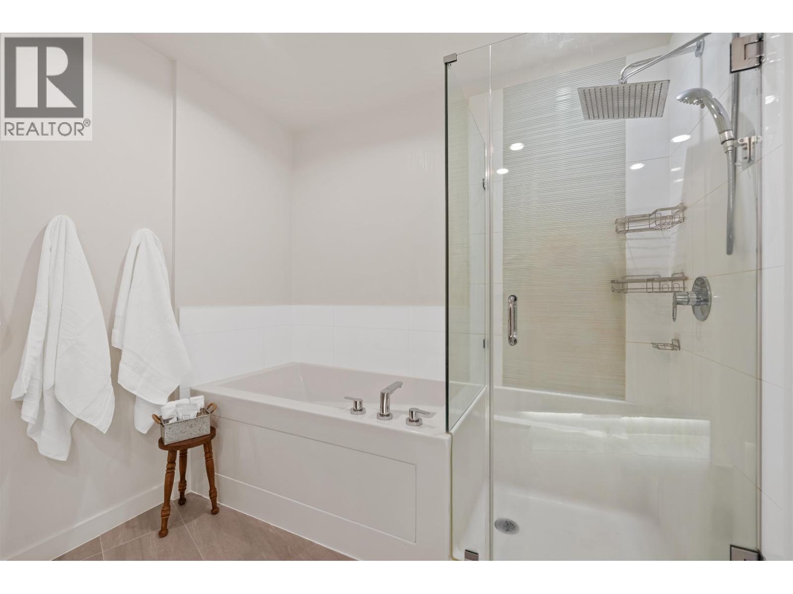 502 3263 Pierview Crescent, Vancouver, British Columbia  V5S 0C3 - Photo 18 - R3126345