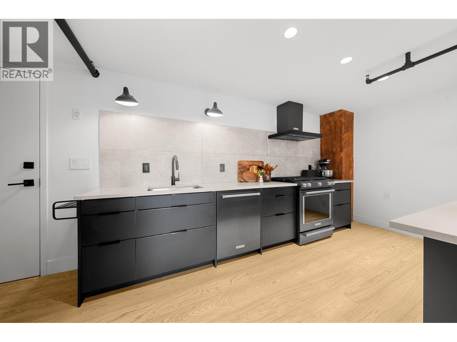 47 E Cordova Street, Vancouver, British Columbia  V6A 1K3 - Photo 11 - R3126346