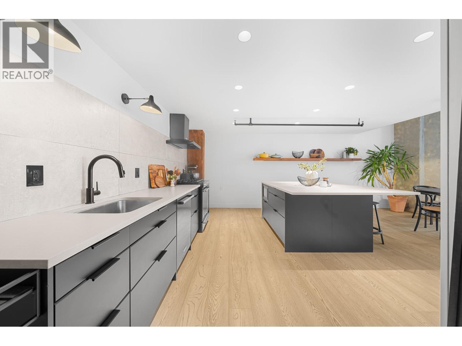 47 E Cordova Street, Vancouver, British Columbia  V6A 1K3 - Photo 12 - R3126346