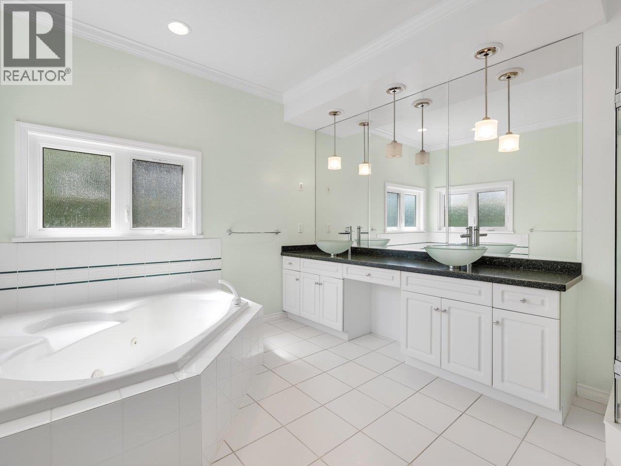 102 6505 3 Avenue, Delta, British Columbia V4L 2N1 - Photo 17 - R3126351