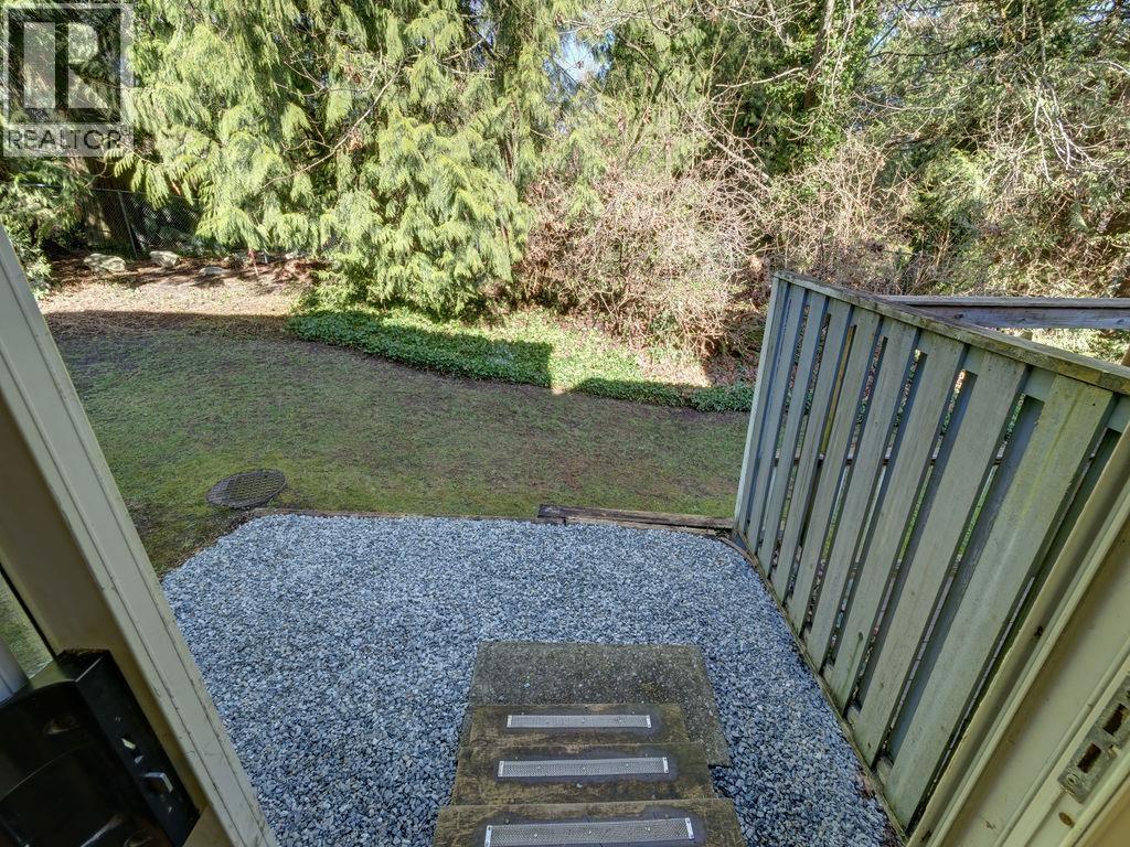 5 822 Gibsons Way, Gibsons, British Columbia  V0N 1V7 - Photo 22 - R3126354
