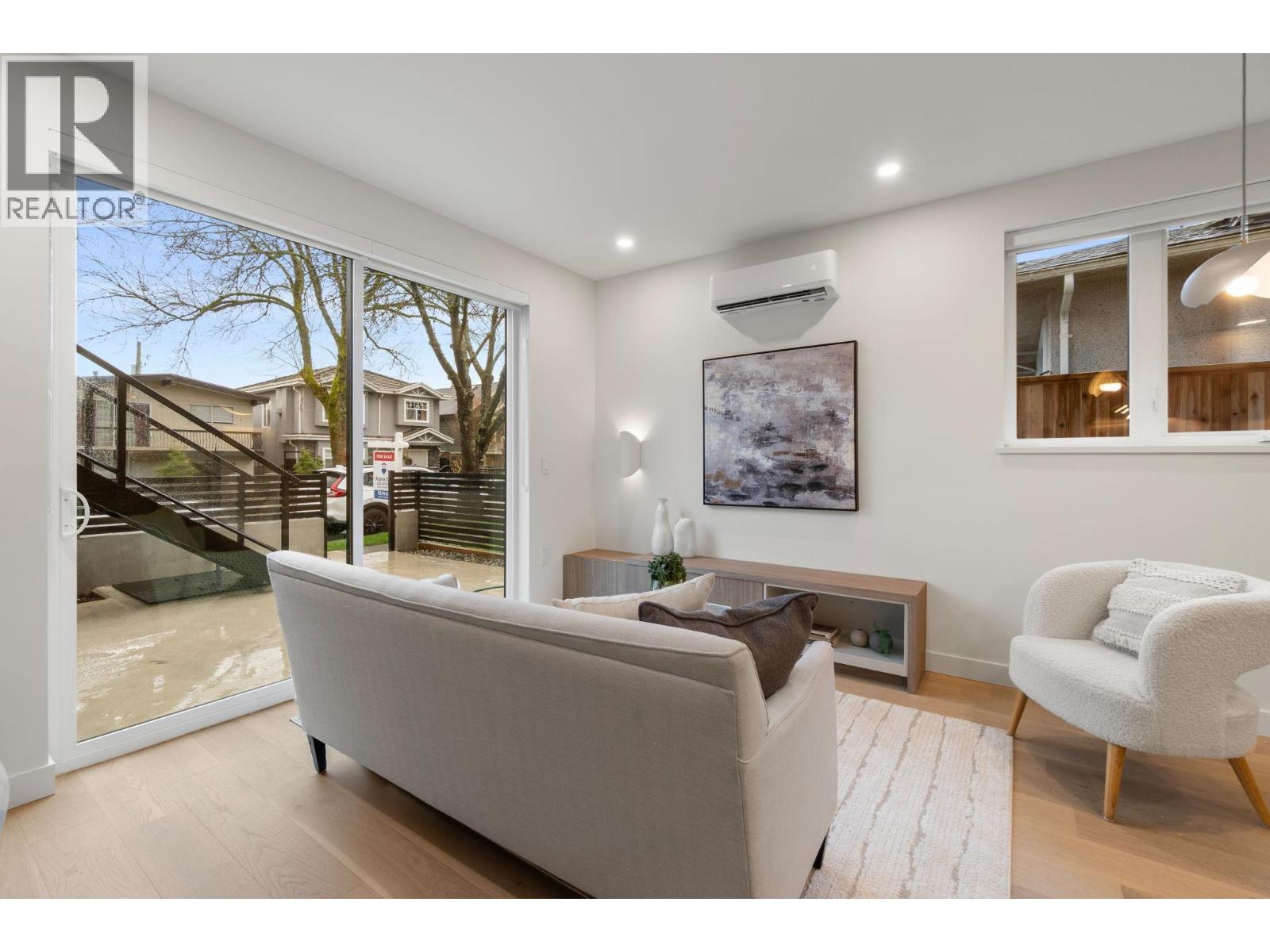 4 4963 Chester Street, Vancouver, British Columbia  V5W 3A7 - Photo 9 - R3126357