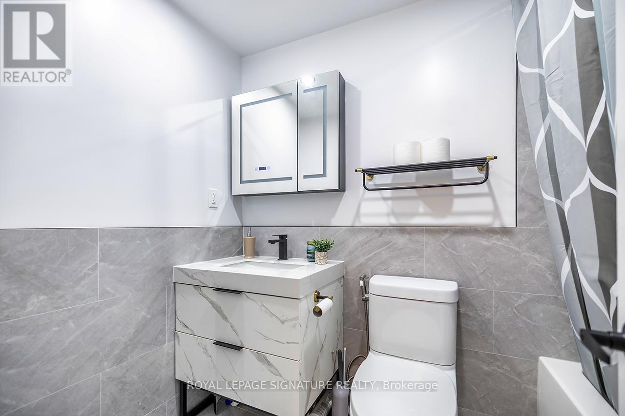 106 Thorny Vineway, Toronto, Ontario  M2J 4J5 - Photo 15 - C13156946