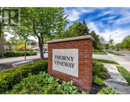106 THORNY VINEWAY, Toronto, Ontario