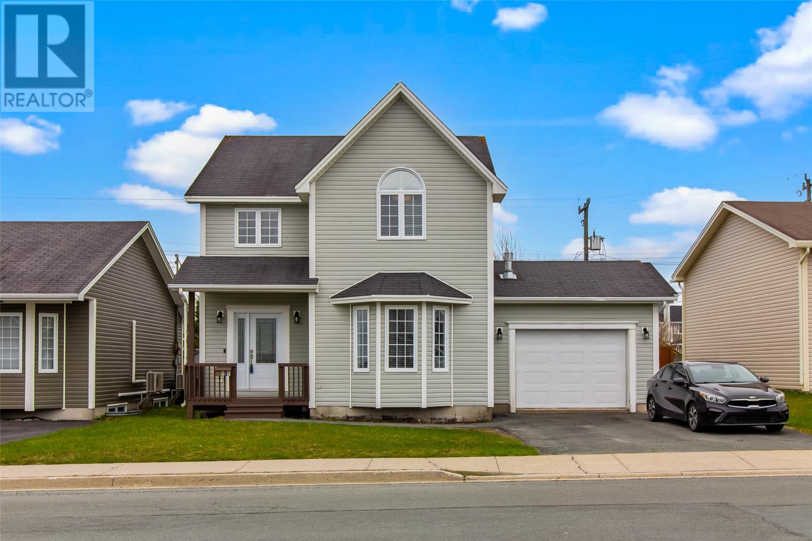 25 Teakwood Drive, St John's, Newfoundland & Labrador