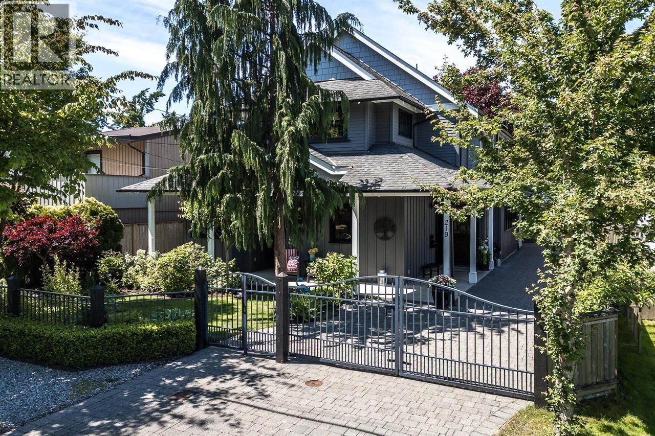 219 65b Street, Delta, British Columbia V4L 1M9 - Photo 2 - R3126331
