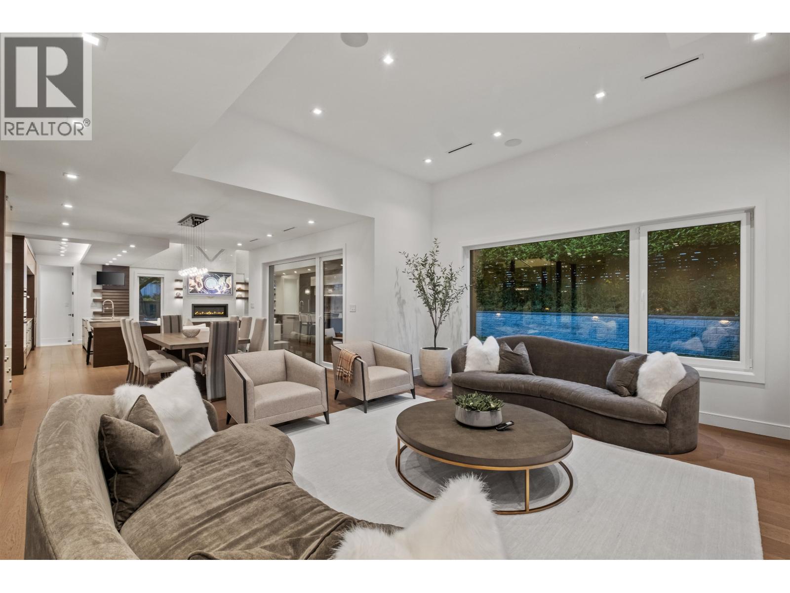 920 Melbourne Avenue, North Vancouver, British Columbia  V7R 1N7 - Photo 12 - R3126371