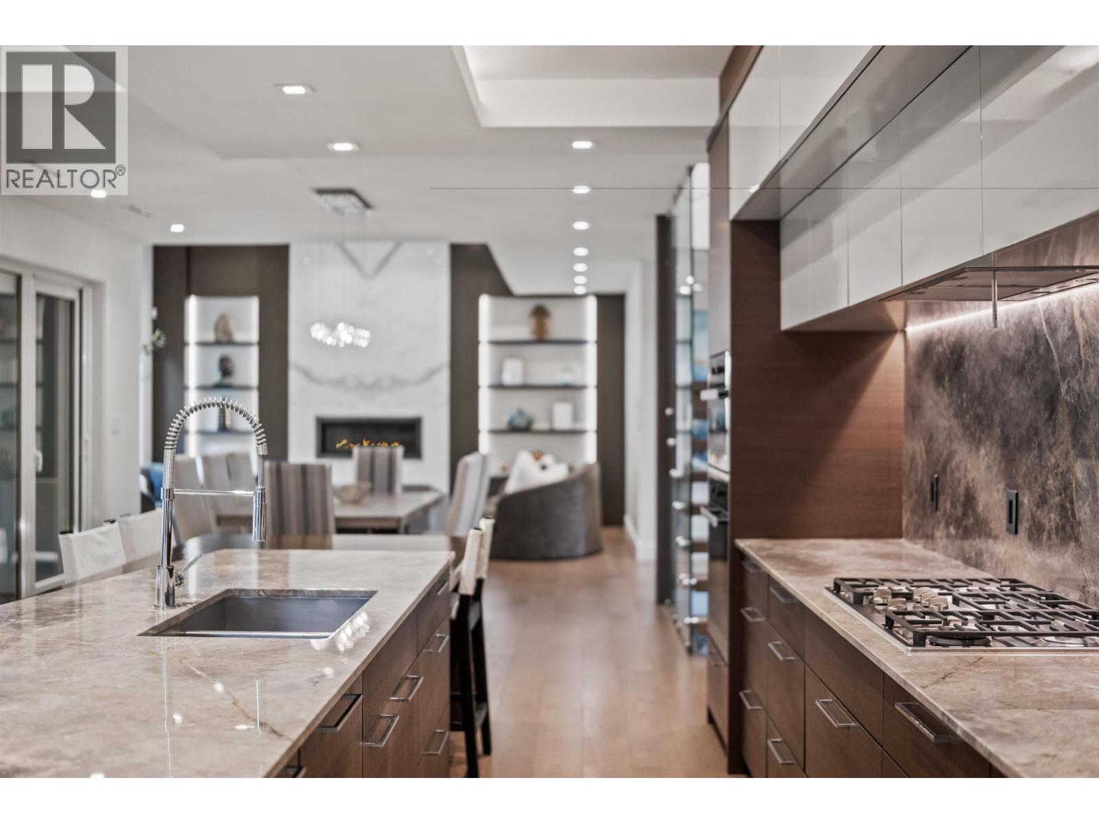 920 Melbourne Avenue, North Vancouver, British Columbia  V7R 1N7 - Photo 17 - R3126371
