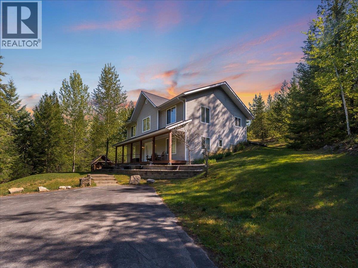 2095 Pass Creek Road, Castlegar, British Columbia  v1n 4t1 - Photo 3 - 10386340