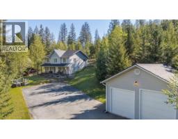 2095 Pass Creek Road, Castlegar, British Columbia