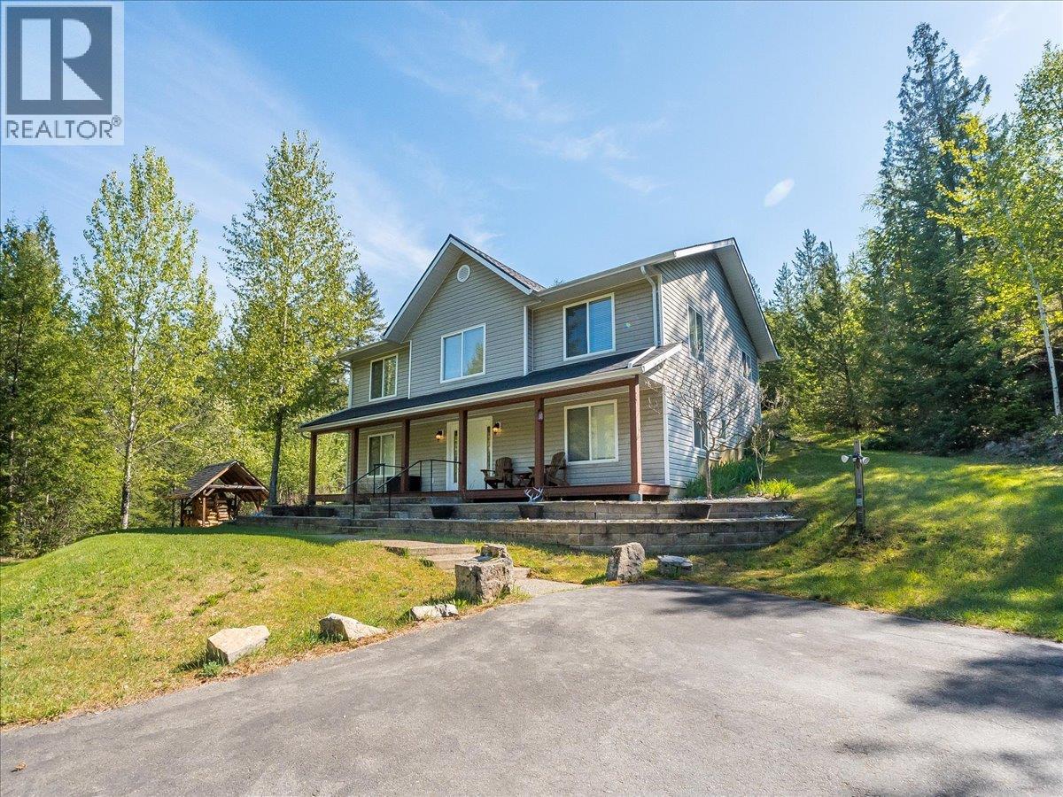 2095 Pass Creek Road, Castlegar, British Columbia  v1n 4t1 - Photo 8 - 10386340