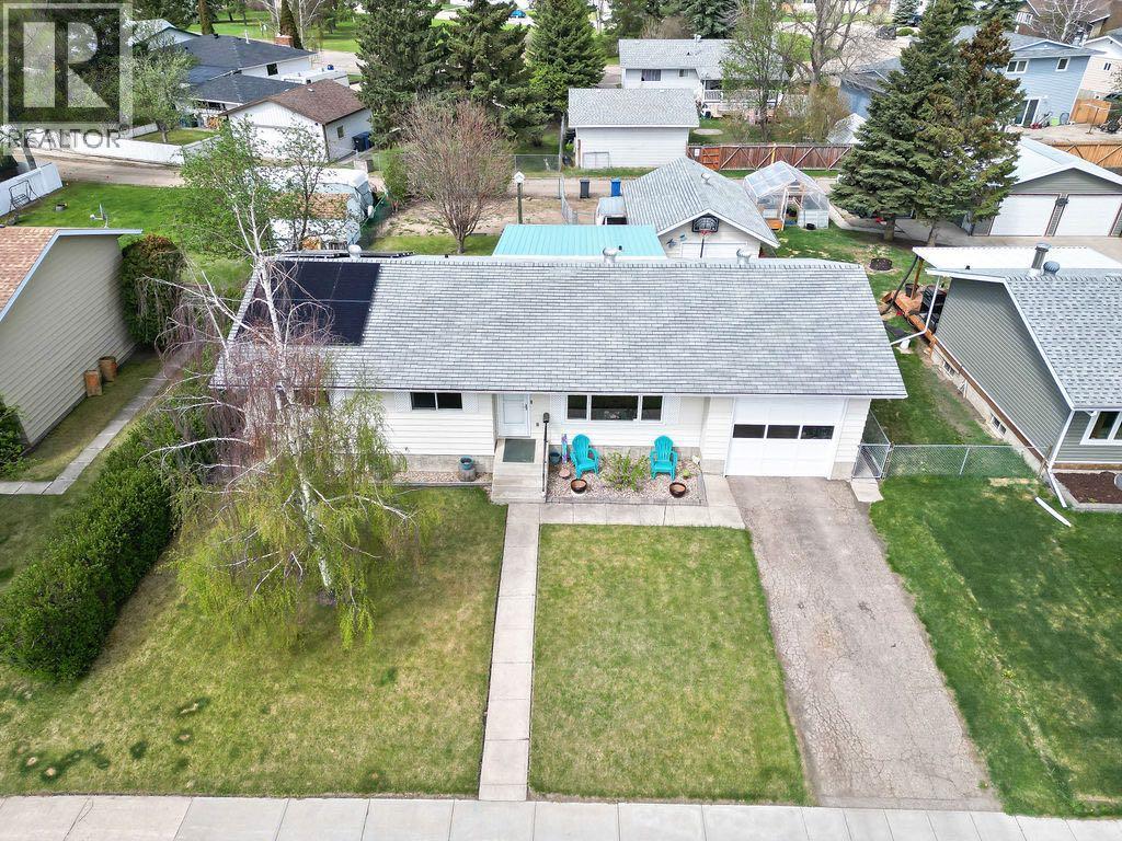 3731 50 Avenue, Innisfail, Alberta  T4G 1J2 - Photo 3 - A2312339