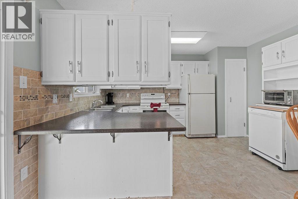 3731 50 Avenue, Innisfail, Alberta  T4G 1J2 - Photo 18 - A2312339