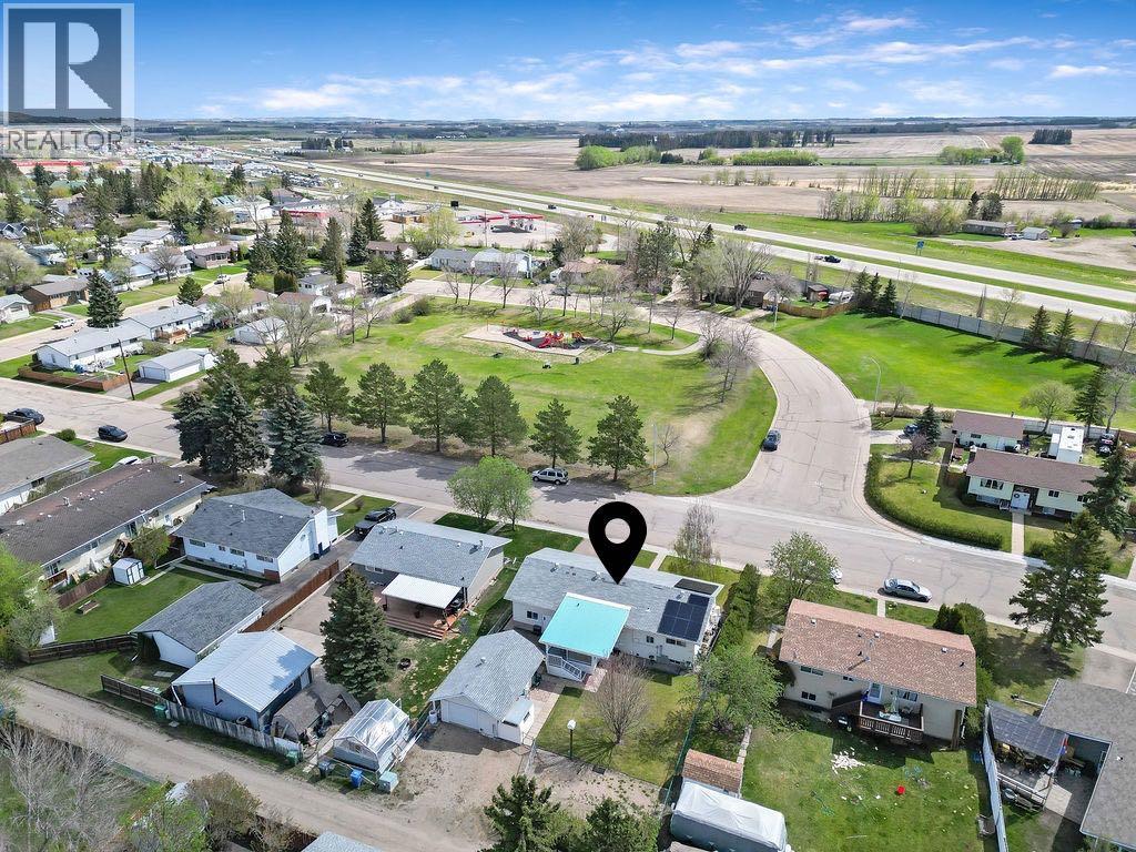 3731 50 Avenue, Innisfail, Alberta  T4G 1J2 - Photo 5 - A2312339