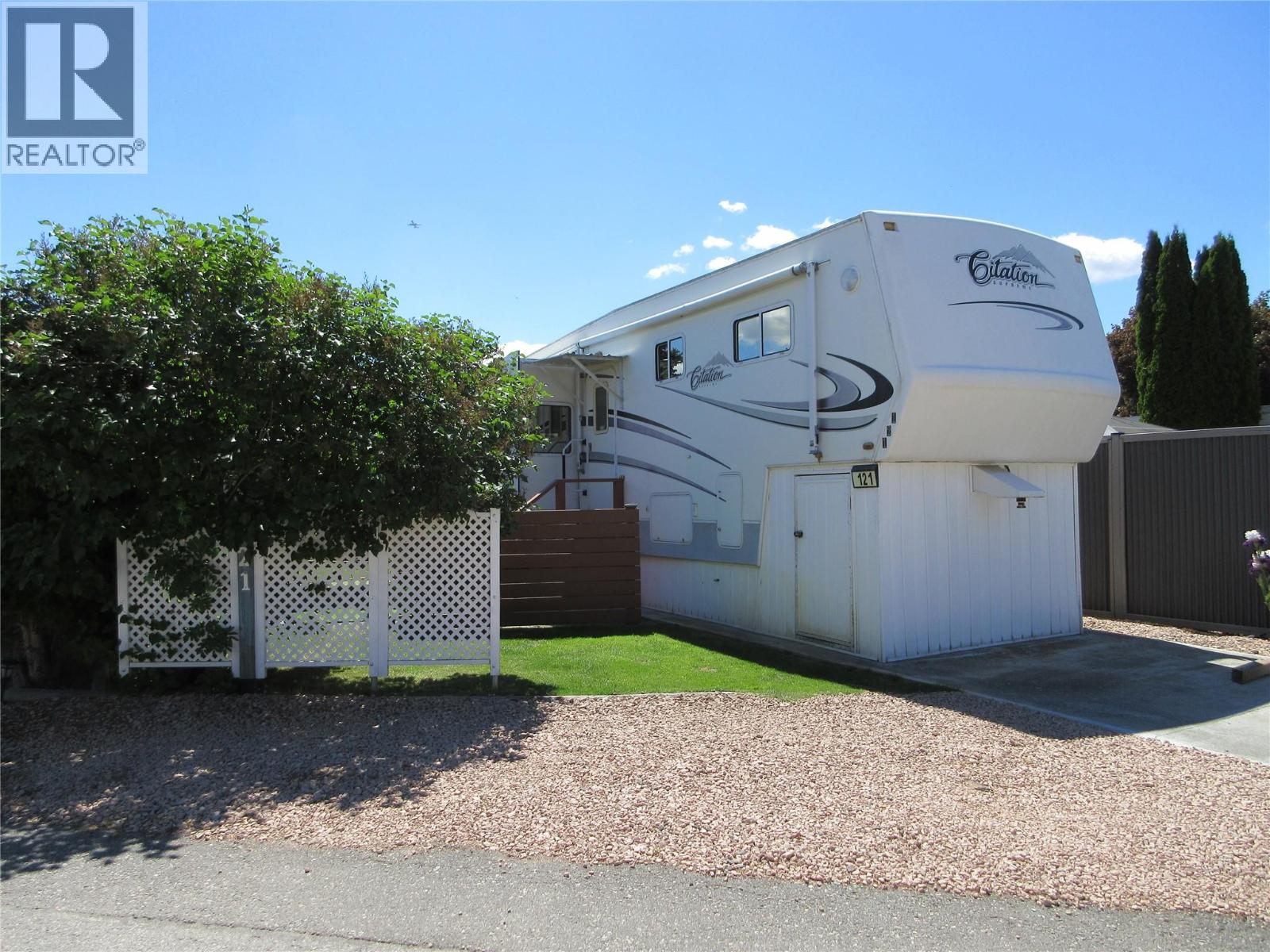 415 Commonwealth Road Unit# 121, Kelowna, British Columbia V4V 1P4 - Photo 2 - 10388164