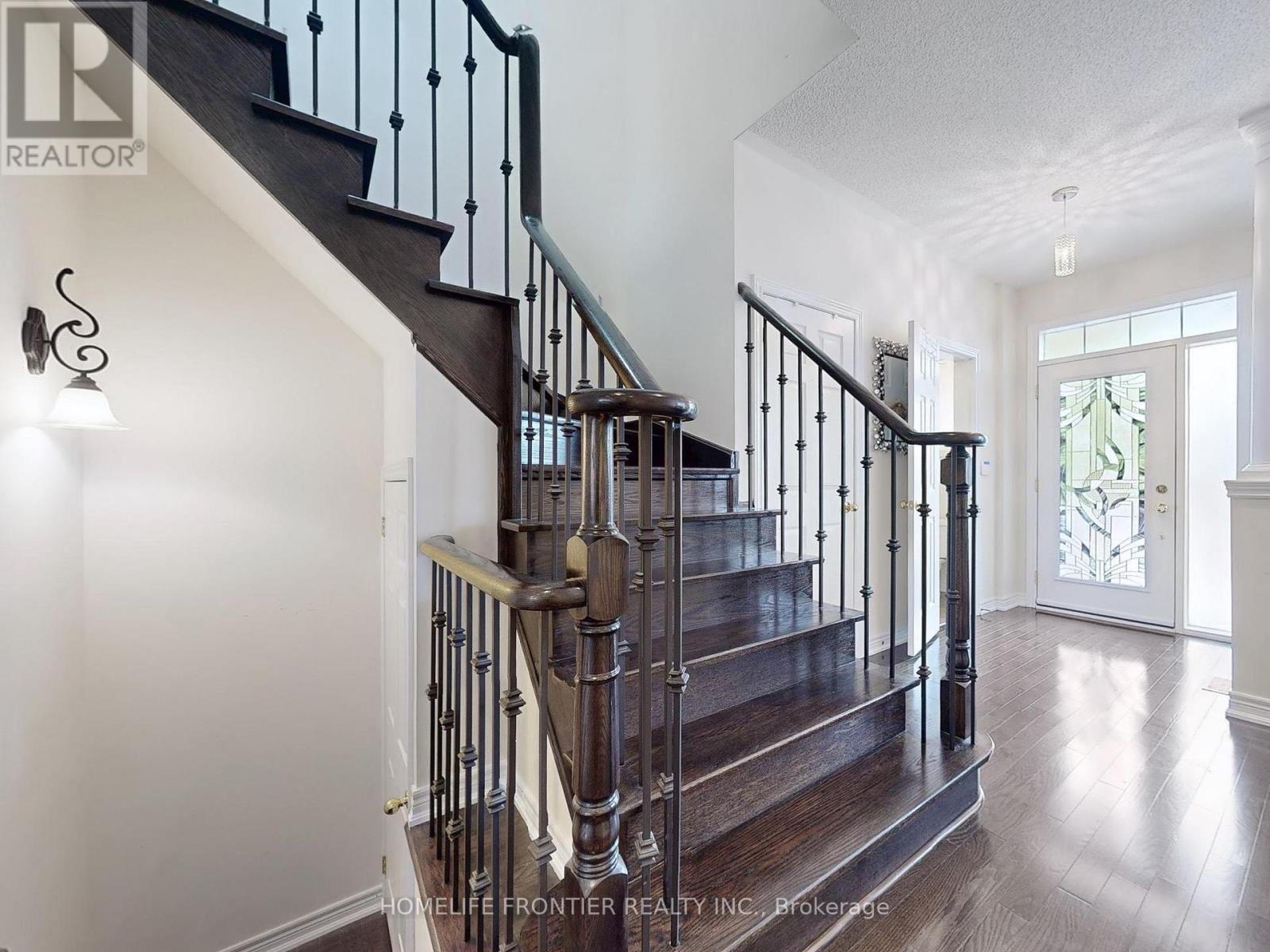 26 Outer Banks Drive, Markham, Ontario  L6B 0N5 - Photo 3 - N13156992
