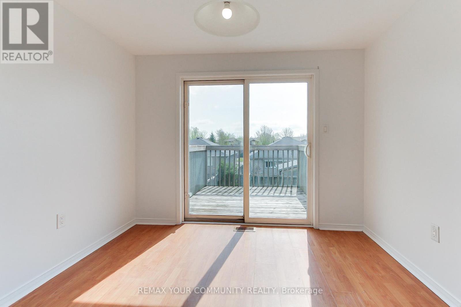 Main - 72 Ambler Bay, Barrie, Ontario  L4M 7A6 - Photo 14 - S13157044