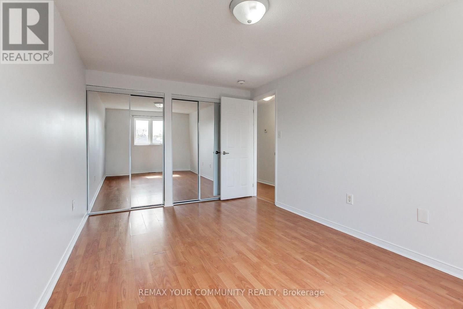 Main - 72 Ambler Bay, Barrie, Ontario  L4M 7A6 - Photo 18 - S13157044