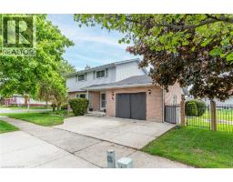 31 BLACKFRIAR Lane, Brantford, Ontario