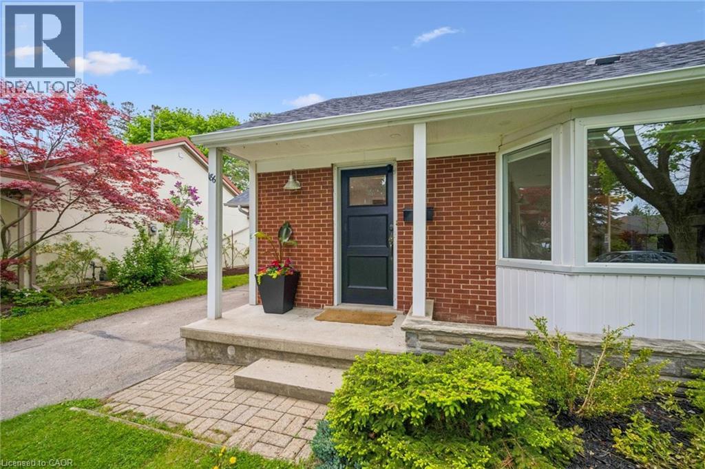 186 Forsyth Drive, Waterloo, Ontario  N2L 1A2 - Photo 3 - 40831181